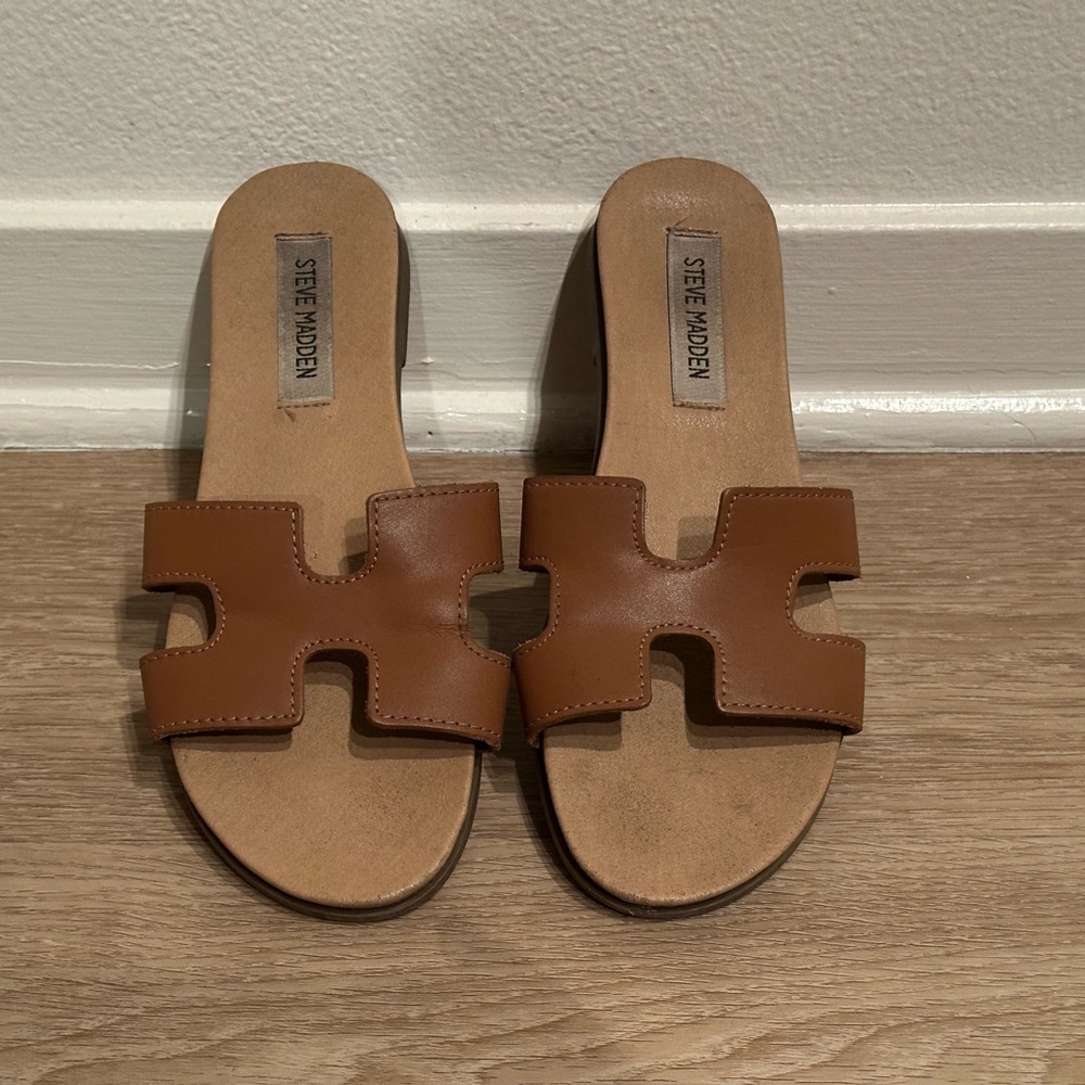 Steve Madden Tan Slide Sandals